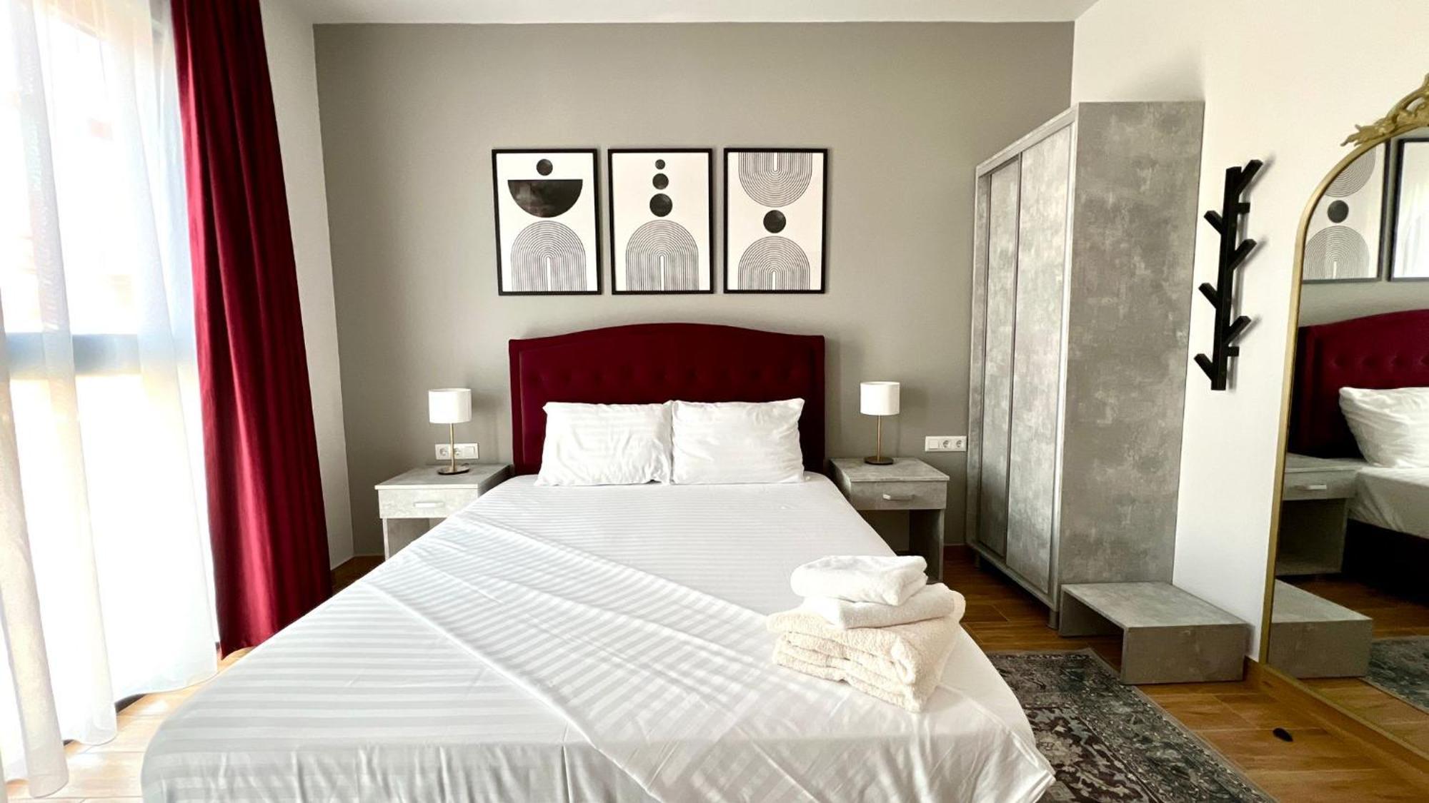 Hotel Fantazia Oradea - Self Check In & Out Luaran gambar